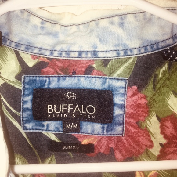 Button down shirt - Picture 4 of 4